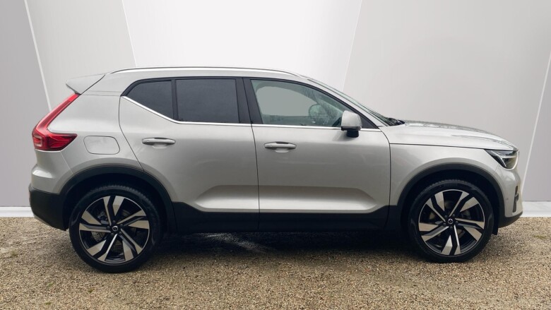 Volvo XC40 2.0 B4P Ultra Dark 5dr Auto Petrol Estate